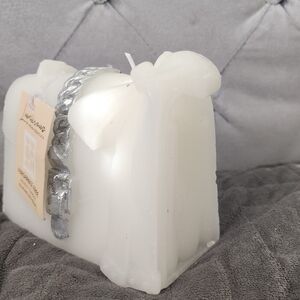 Luminous by aroma esscentials